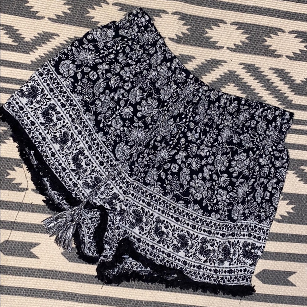 COPY - Floral shorts